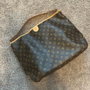 Louis Vuitton delightful